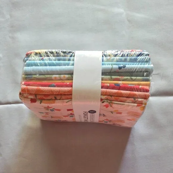 Fabric fat-eighth bundle - Picture 3 of 3